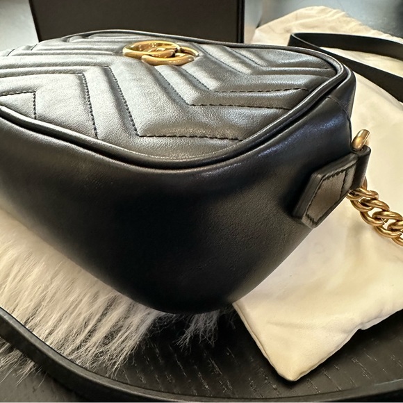 Gucci Marmont Mini Camera Crossbody - Picture 5 of 16